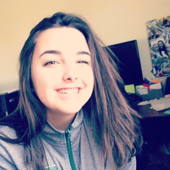 Meet your Posher, Monica - Picture 1 of 1